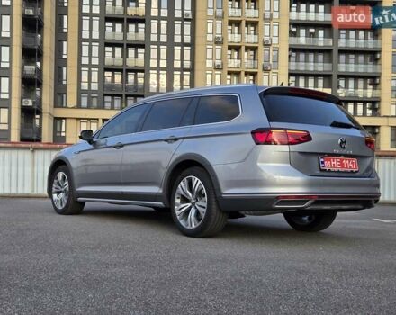 Серый Фольксваген Пассат Альтрак, объемом двигателя 2 л и пробегом 155 тыс. км за 29450 $, фото 121 на Automoto.ua