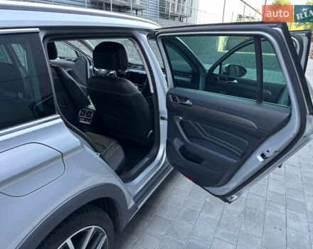 Сірий Фольксваген Пассат Альтрак, об'ємом двигуна 2 л та пробігом 240 тис. км за 25550 $, фото 25 на Automoto.ua