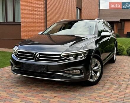 Сірий Фольксваген Пассат Альтрак, об'ємом двигуна 1.97 л та пробігом 196 тис. км за 29999 $, фото 1 на Automoto.ua