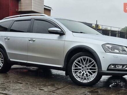 Фольксваген Пассат Альтрак 2012 в Белой Церкве на Automoto.ua Серый Фольксваген Пассат Альтрак, объемом двигателя 2 л и пробегом 287 тыс. км за 14200 $, фото 1 на Automoto.ua