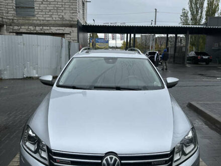 Фольксваген Пассат Альтрак 2013 в Кропивницком (Кировограде) на Automoto.ua Серый Фольксваген Пассат Альтрак, объемом двигателя 2 л и пробегом 297 тыс. км за 12000 $, фото 1 на Automoto.ua