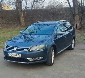 Фольксваген Пассат Альтрак 2013 в Львове на Automoto.ua Серый Фольксваген Пассат Альтрак, объемом двигателя 1.97 л и пробегом 295 тыс. км за 12499 $, фото 1 на Automoto.ua