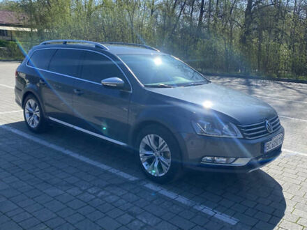 Серый Фольксваген Пассат Альтрак, объемом двигателя 2 л и пробегом 265 тыс. км за 13500 $, фото 1 на Automoto.ua