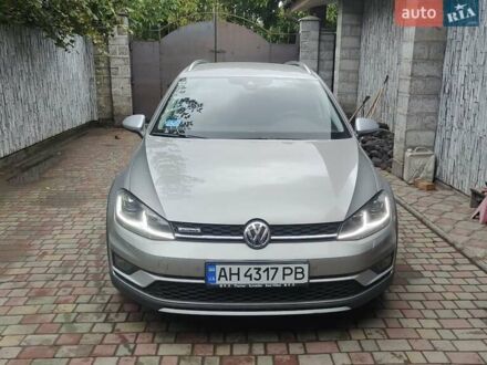 Фольксваген Пассат Альтрак 2017 в Краматорске на Automoto.ua Серый Фольксваген Пассат Альтрак, объемом двигателя 2 л и пробегом 215 тыс. км за 17000 $, фото 1 на Automoto.ua