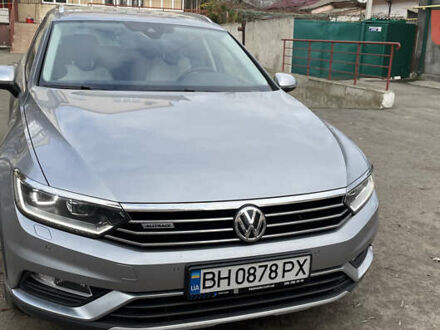 Серый Фольксваген Пассат Альтрак, объемом двигателя 2 л и пробегом 220 тыс. км за 23000 $, фото 1 на Automoto.ua