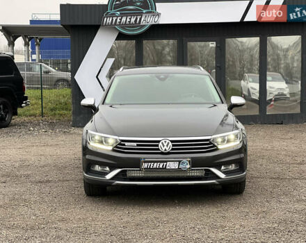 Сірий Фольксваген Пассат Альтрак, об'ємом двигуна 2 л та пробігом 288 тис. км за 20300 $, фото 1 на Automoto.ua