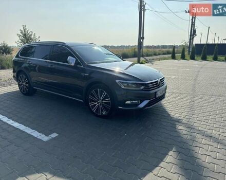 Серый Фольксваген Пассат Альтрак, объемом двигателя 2 л и пробегом 240 тыс. км за 22400 $, фото 1 на Automoto.ua