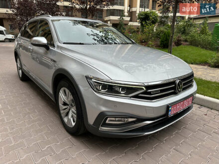 Фольксваген Пассат Альтрак 2020 в Киеве на Automoto.ua Серый Фольксваген Пассат Альтрак, объемом двигателя 1.97 л и пробегом 177 тыс. км за 25900 $, фото 1 на Automoto.ua