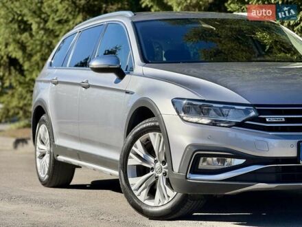 Фольксваген Пассат Альтрак 2020 в Тернополе на Automoto.ua Серый Фольксваген Пассат Альтрак, объемом двигателя 1.97 л и пробегом 220 тыс. км за 25999 $, фото 1 на Automoto.ua