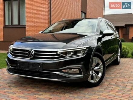 Фольксваген Пассат Альтрак 2023 у Києві на Automoto.ua Сірий Фольксваген Пассат Альтрак, об'ємом двигуна 1.97 л та пробігом 196 тис. км за 29999 $, фото 1 на Automoto.ua