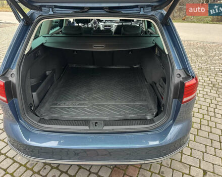 Синий Фольксваген Пассат Альтрак, объемом двигателя 2 л и пробегом 185 тыс. км за 16800 $, фото 19 на Automoto.ua