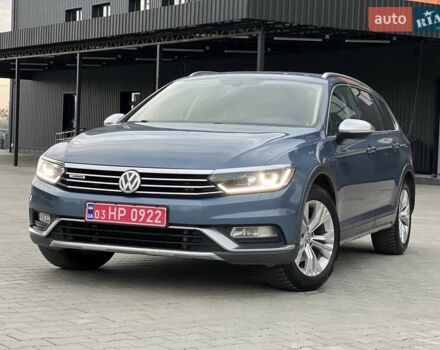 Синій Фольксваген Пассат Альтрак, об'ємом двигуна 2 л та пробігом 217 тис. км за 17450 $, фото 1 на Automoto.ua