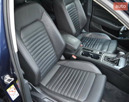 Синий Фольксваген Пассат Альтрак, объемом двигателя 2 л и пробегом 240 тыс. км за 17999 $, фото 39 на Automoto.ua