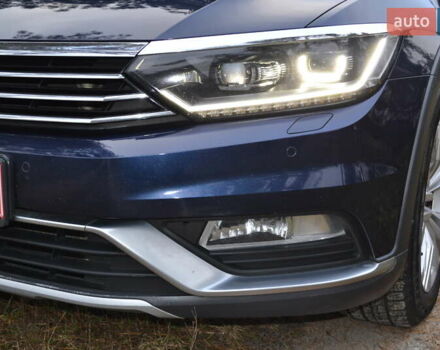 Синий Фольксваген Пассат Альтрак, объемом двигателя 2 л и пробегом 240 тыс. км за 17999 $, фото 40 на Automoto.ua