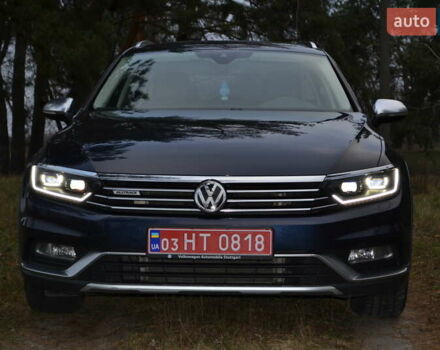 Синий Фольксваген Пассат Альтрак, объемом двигателя 2 л и пробегом 240 тыс. км за 17999 $, фото 5 на Automoto.ua