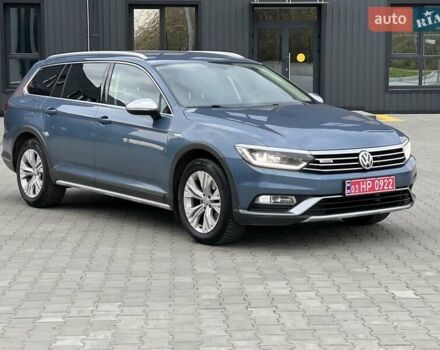 Синій Фольксваген Пассат Альтрак, об'ємом двигуна 2 л та пробігом 217 тис. км за 17450 $, фото 4 на Automoto.ua