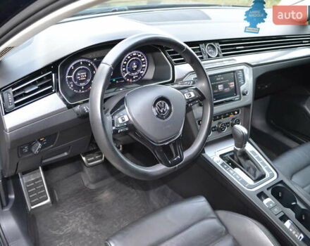 Синий Фольксваген Пассат Альтрак, объемом двигателя 2 л и пробегом 240 тыс. км за 17999 $, фото 18 на Automoto.ua