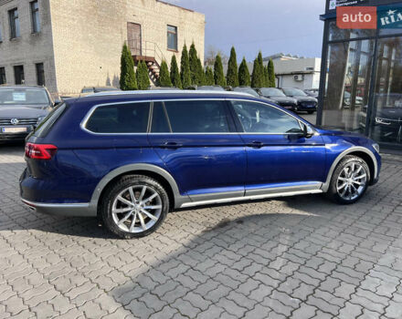 Синій Фольксваген Пассат Альтрак, об'ємом двигуна 2 л та пробігом 206 тис. км за 21490 $, фото 52 на Automoto.ua