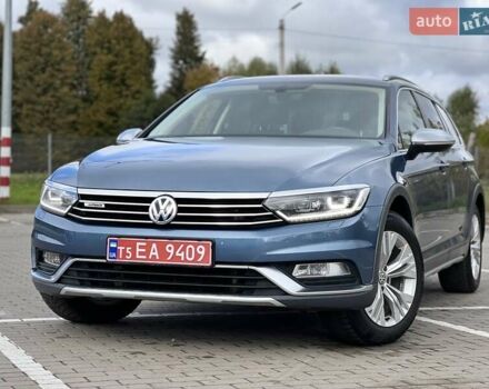 Синий Фольксваген Пассат Альтрак, объемом двигателя 2 л и пробегом 217 тыс. км за 15950 $, фото 1 на Automoto.ua