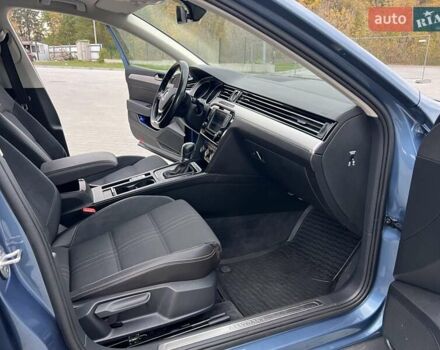Синій Фольксваген Пассат Альтрак, об'ємом двигуна 2 л та пробігом 217 тис. км за 17450 $, фото 26 на Automoto.ua