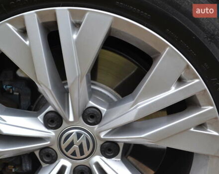 Синий Фольксваген Пассат Альтрак, объемом двигателя 2 л и пробегом 240 тыс. км за 17999 $, фото 15 на Automoto.ua