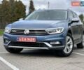 Синий Фольксваген Пассат Альтрак, объемом двигателя 2 л и пробегом 217 тыс. км за 15950 $, фото 1 на Automoto.ua