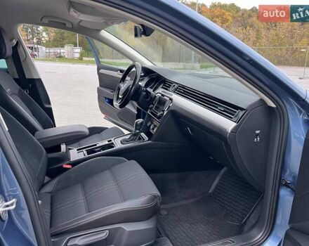 Синій Фольксваген Пассат Альтрак, об'ємом двигуна 2 л та пробігом 217 тис. км за 17450 $, фото 29 на Automoto.ua