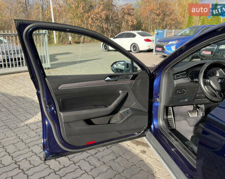 Синій Фольксваген Пассат Альтрак, об'ємом двигуна 2 л та пробігом 206 тис. км за 21490 $, фото 13 на Automoto.ua
