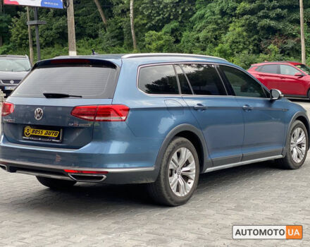 Синий Фольксваген Пассат Альтрак, объемом двигателя 2 л и пробегом 177 тыс. км за 23600 $, фото 1 на Automoto.ua