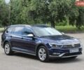 Синий Фольксваген Пассат Альтрак, объемом двигателя 2 л и пробегом 185 тыс. км за 21900 $, фото 1 на Automoto.ua