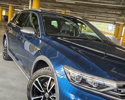 Синий Фольксваген Пассат Альтрак, объемом двигателя 1.97 л и пробегом 168 тыс. км за 29500 $, фото 2 на Automoto.ua