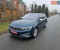 Синий Фольксваген Пассат Альтрак, объемом двигателя 2 л и пробегом 172 тыс. км за 27999 $, фото 1 на Automoto.ua