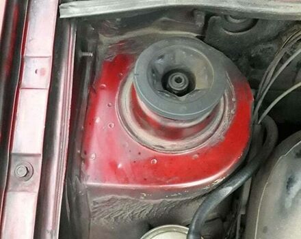 Червоний Фольксваген Пассат Б3, об'ємом двигуна 1.9 л та пробігом 565 тис. км за 2550 $, фото 5 на Automoto.ua