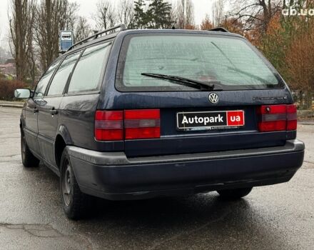 Синій Фольксваген Пассат Б4, об'ємом двигуна 1.8 л та пробігом 325 тис. км за 3640 $, фото 15 на Automoto.ua