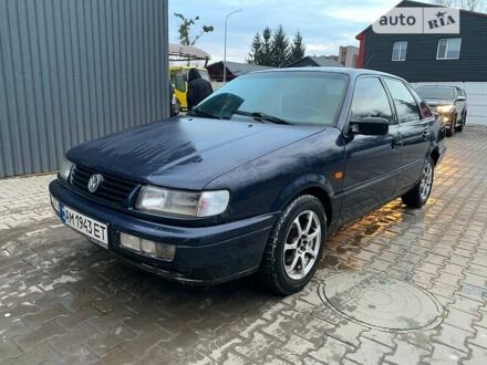Фольксваген Пассат Б4 1994 у Хмельнике на Automoto.ua Синій Фольксваген Пассат Б4, об'ємом двигуна 1.8 л та пробігом 300 тис. км за 2300 $, фото 1 на Automoto.ua
