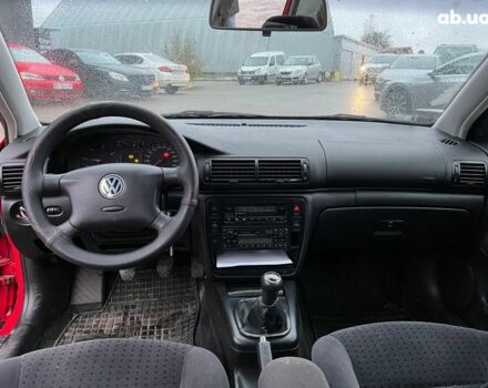 Красный Фольксваген Пассат Б5, объемом двигателя 1.9 л и пробегом 450 тыс. км за 4290 $, фото 29 на Automoto.ua