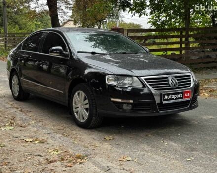 Черный Фольксваген Пассат Б6, объемом двигателя 2 л и пробегом 266 тыс. км за 5990 $, фото 2 на Automoto.ua