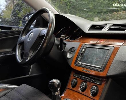 Черный Фольксваген Пассат Б6, объемом двигателя 2 л и пробегом 266 тыс. км за 5990 $, фото 27 на Automoto.ua