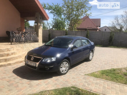 Фольксваген Пассат Б6 2007 в Ровно на Automoto.ua Фольксваген Пассат Б6, объемом двигателя 1.9 л и пробегом 260 тыс. км за 5900 $, фото 1 на Automoto.ua