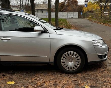Серый Фольксваген Пассат Б6, объемом двигателя 1.8 л и пробегом 249 тыс. км за 5990 $, фото 3 на Automoto.ua