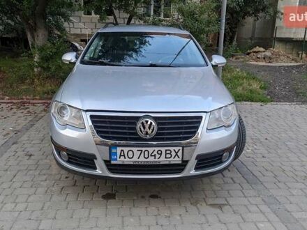 Фольксваген Пассат Б6 2007 в Ужгороде на Automoto.ua Серый Фольксваген Пассат Б6, объемом двигателя 1.9 л и пробегом 295 тыс. км за 6500 $, фото 1 на Automoto.ua