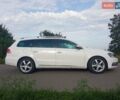 Белый Фольксваген Пассат Б7, объемом двигателя 1.99 л и пробегом 350 тыс. км за 10000 $, фото 4 на Automoto.ua