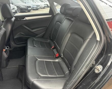 Черный Фольксваген Пассат Б7, объемом двигателя 2.5 л и пробегом 246 тыс. км за 9690 $, фото 13 на Automoto.ua