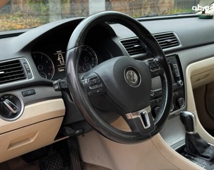 Черный Фольксваген Пассат Б7, объемом двигателя 1.8 л и пробегом 140 тыс. км за 10990 $, фото 12 на Automoto.ua