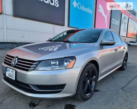 Фольксваген Пассат Б7 2012 в Ровно на Automoto.ua Серый Фольксваген Пассат Б7, объемом двигателя 2.5 л и пробегом 202 тыс. км за 9200 $, фото 2 на Automoto.ua