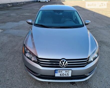 Фольксваген Пассат Б7 2012 в Ровно на Automoto.ua Серый Фольксваген Пассат Б7, объемом двигателя 2.5 л и пробегом 202 тыс. км за 9200 $, фото 15 на Automoto.ua