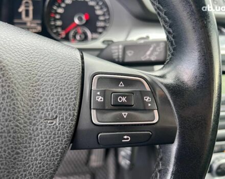 Серый Фольксваген Пассат Б7, объемом двигателя 1.6 л и пробегом 287 тыс. км за 8990 $, фото 23 на Automoto.ua