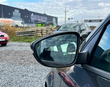 Серый Фольксваген Пассат Б7, объемом двигателя 1.6 л и пробегом 287 тыс. км за 8990 $, фото 13 на Automoto.ua