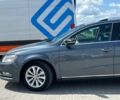 Серый Фольксваген Пассат Б7, объемом двигателя 2 л и пробегом 350 тыс. км за 11290 $, фото 4 на Automoto.ua