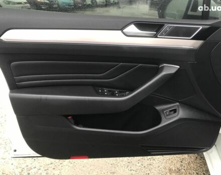 Белый Фольксваген Пассат Б8, объемом двигателя 2 л и пробегом 55 тыс. км за 30990 $, фото 5 на Automoto.ua